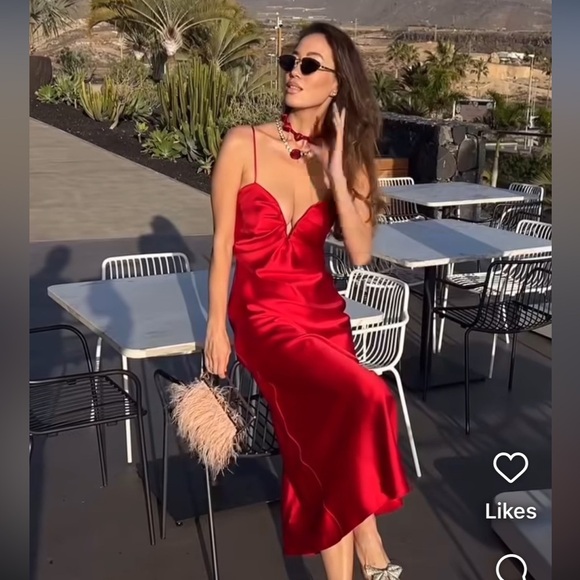Zara Dresses & Skirts - VIRAL NEW ! ZARA SATIN SWEETHEART DRESS
🚨FIRM PRICE NO DISCOUNT ON THIS DRESS